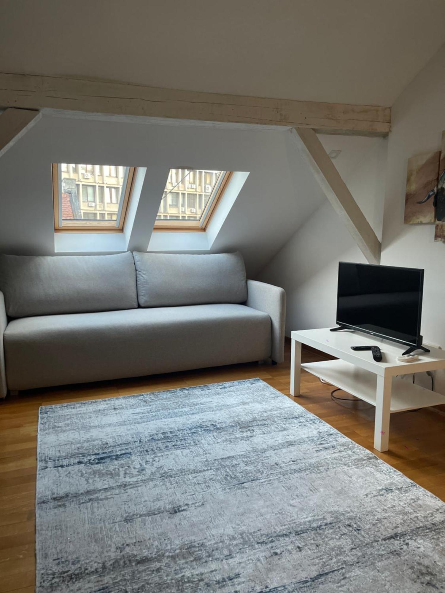 Double Bedroom Apartment In เบลเกรด ภายนอก รูปภาพ